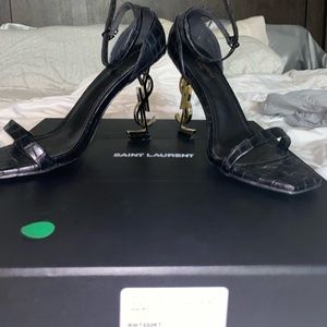 YSL opyum sandals crocodile patent leather/gold